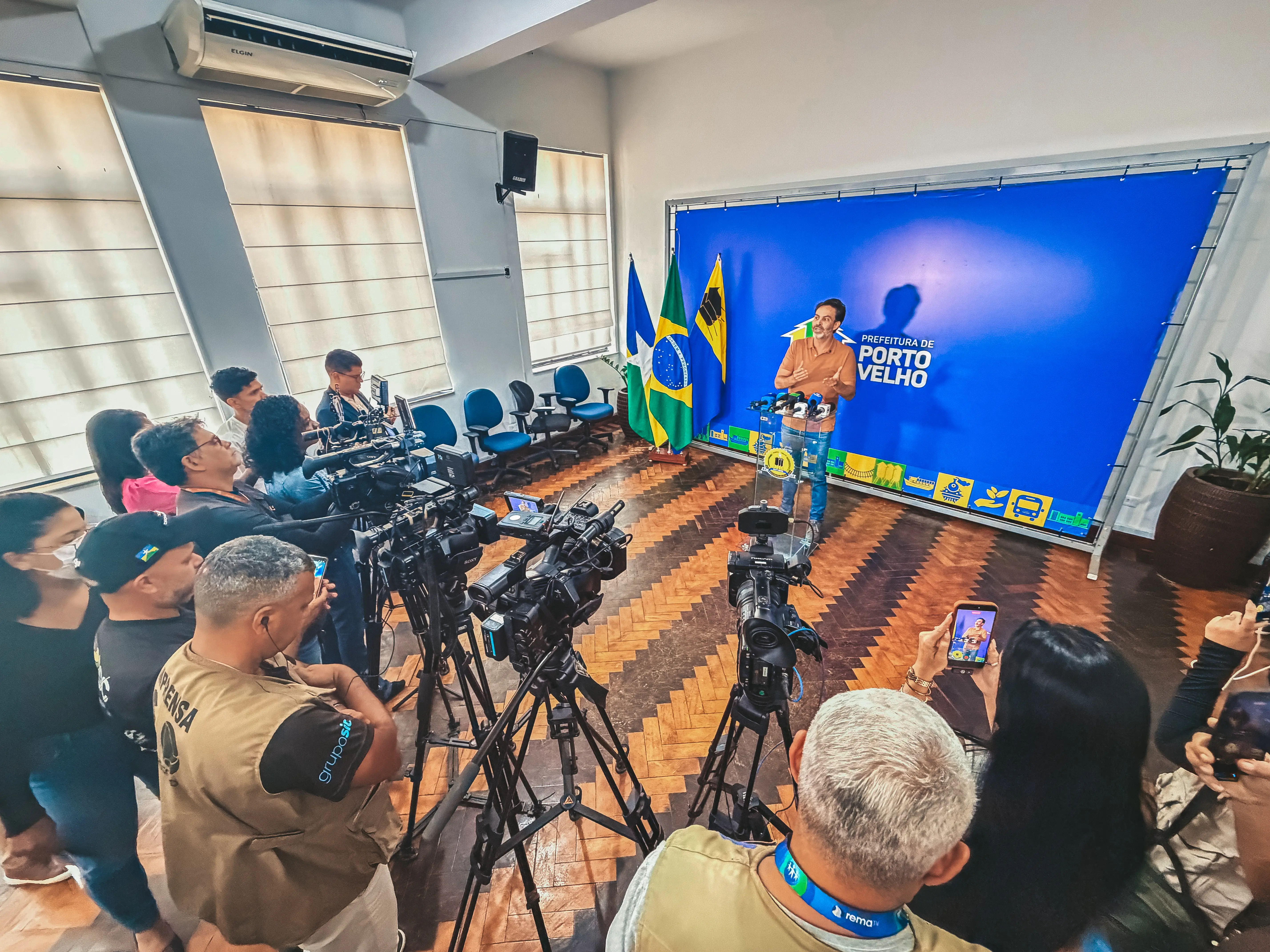 Prefeitura anuncia oficialmente quase 3 mil vagas para concurso público 
