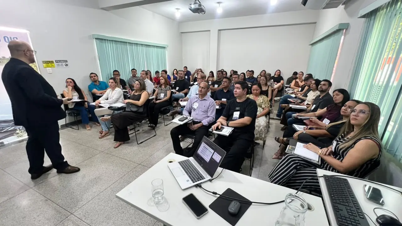 Prefeitura capacita 50 servidores sobre os impactos da Reforma Tributária